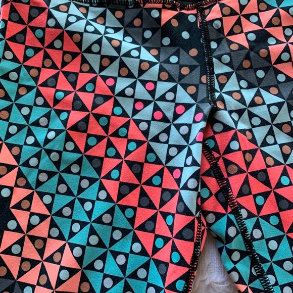 Victoria secret sport knockout crop - Picture 2 of 3